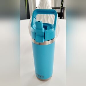 Yeti Reef Blue 18 Oz Straw Rambler